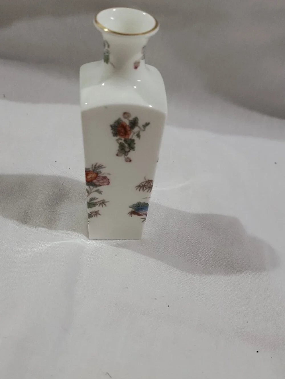 Vintage Wedgwood Kutani Crane Square White Porcelain Bud Vase England